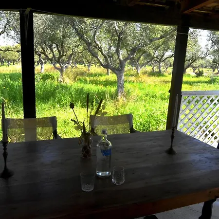 Casa Katina , In Lagana, Agrilia Area Дом отдыха *